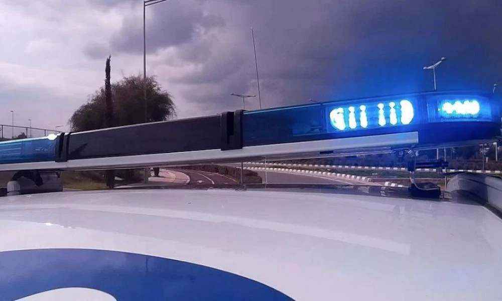 Συναγερμός στην ΕΛ.ΑΣ: Εντοπίστηκε πτώμα σε παραλία του Πειραιά με σακούλα στο κεφάλι